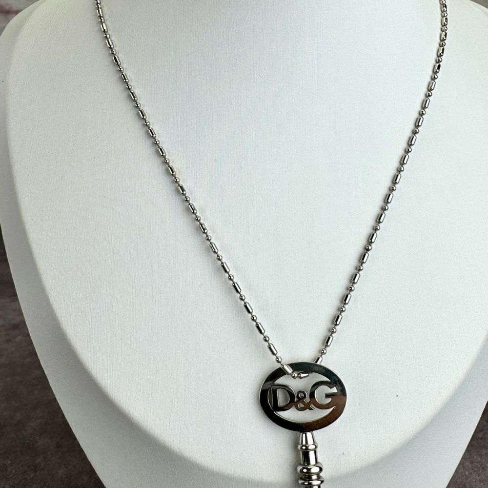 Dolce & Gabbana Steel Single Key Pendant Necklace NIB - Picture 6 of 11
